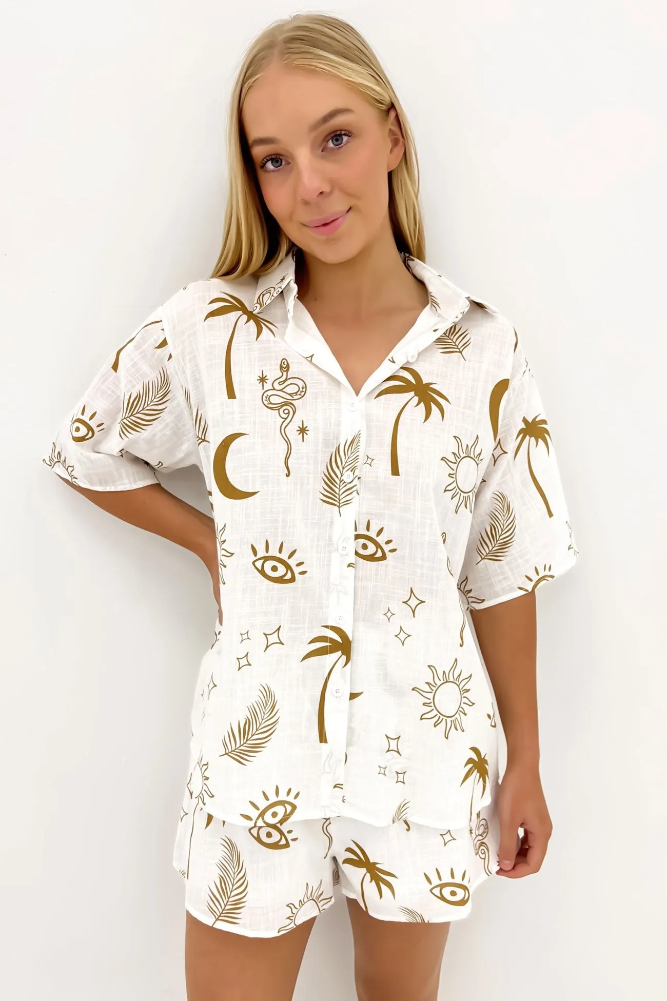 Aphaea Short Set White Tan
