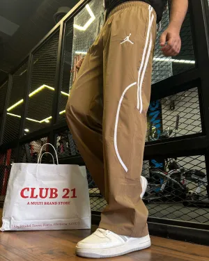 Beige stride max summer essential Trackpant