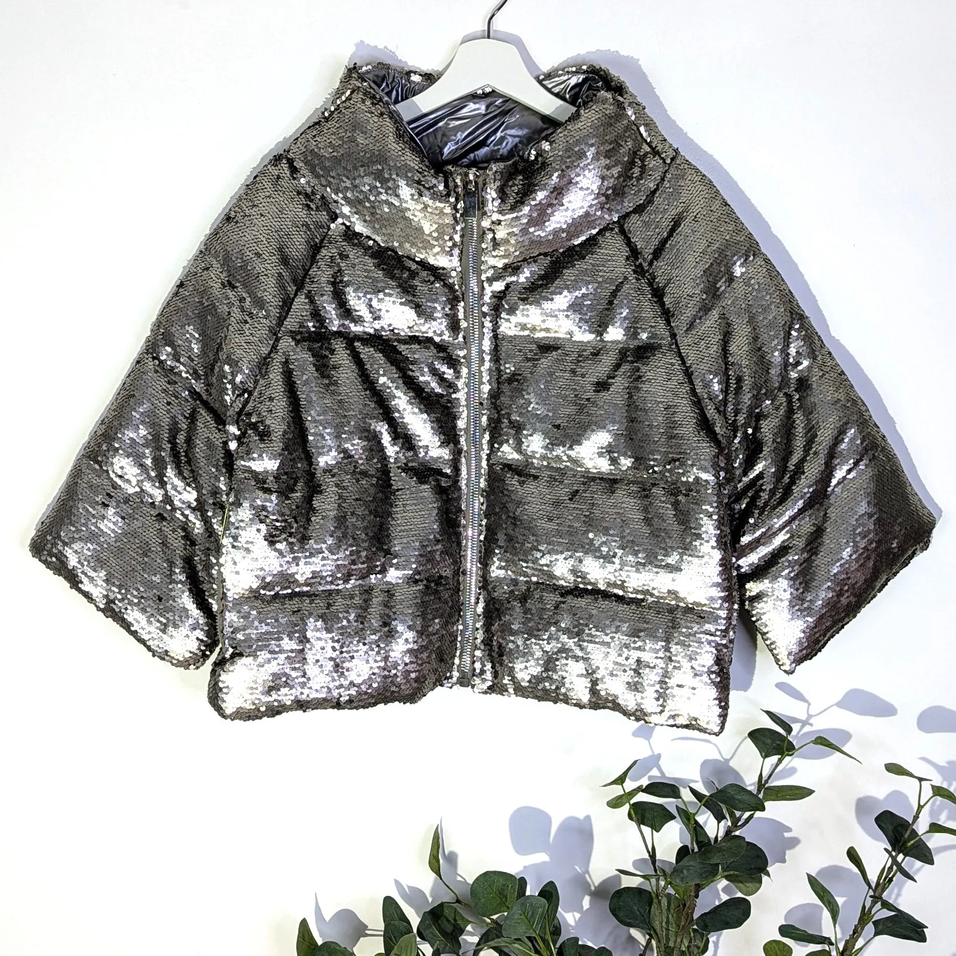 Chic metallic sequin padded jacket with 3/4 sleeves with pockets (M)