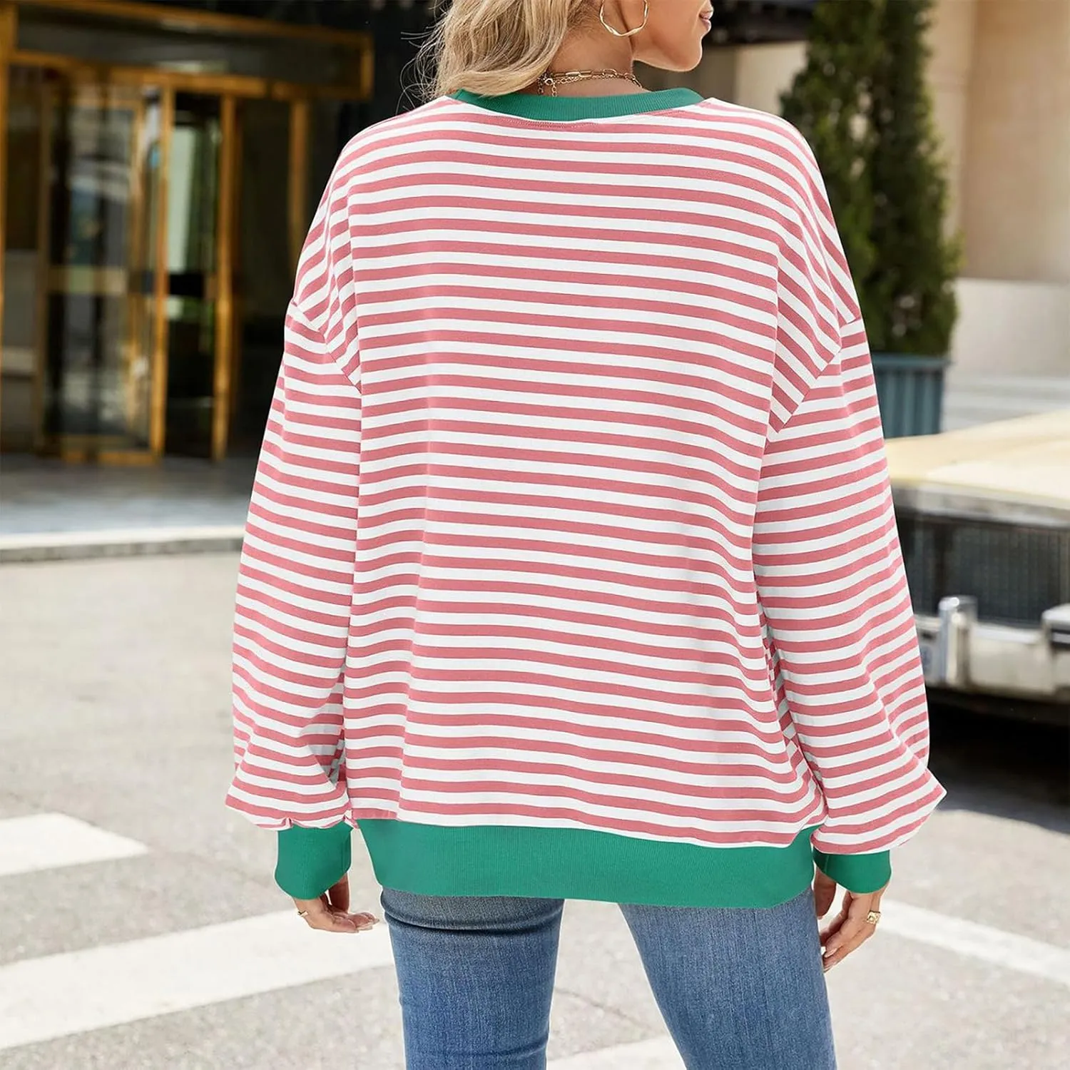 Crewneck Tops for Women Long Sleeve Striped Graphic Tees Oversized Fall Blouse Dressy Casual Going Out Tunic Shirts
