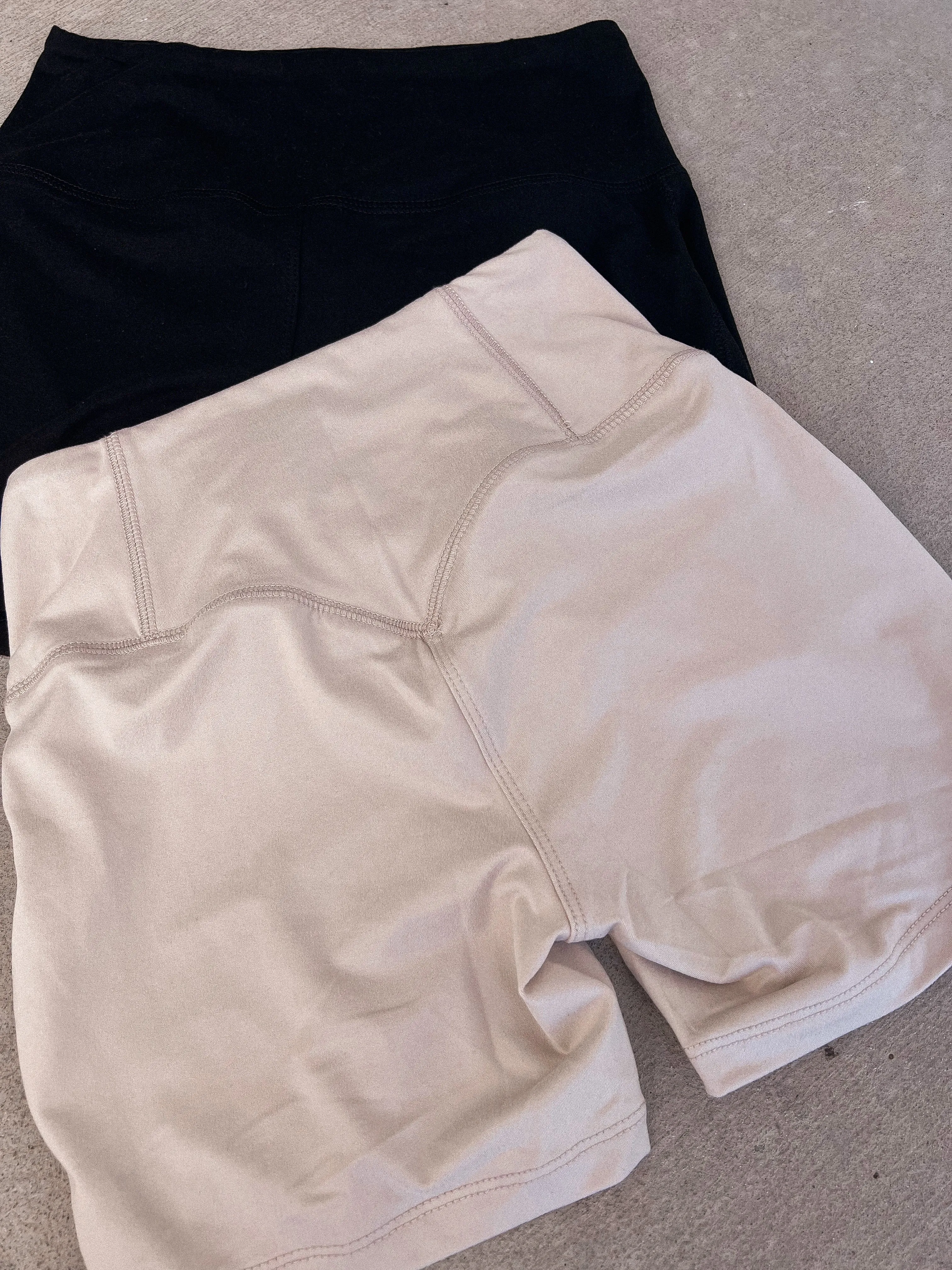 Phase Biker Shorts *2 COLORS*