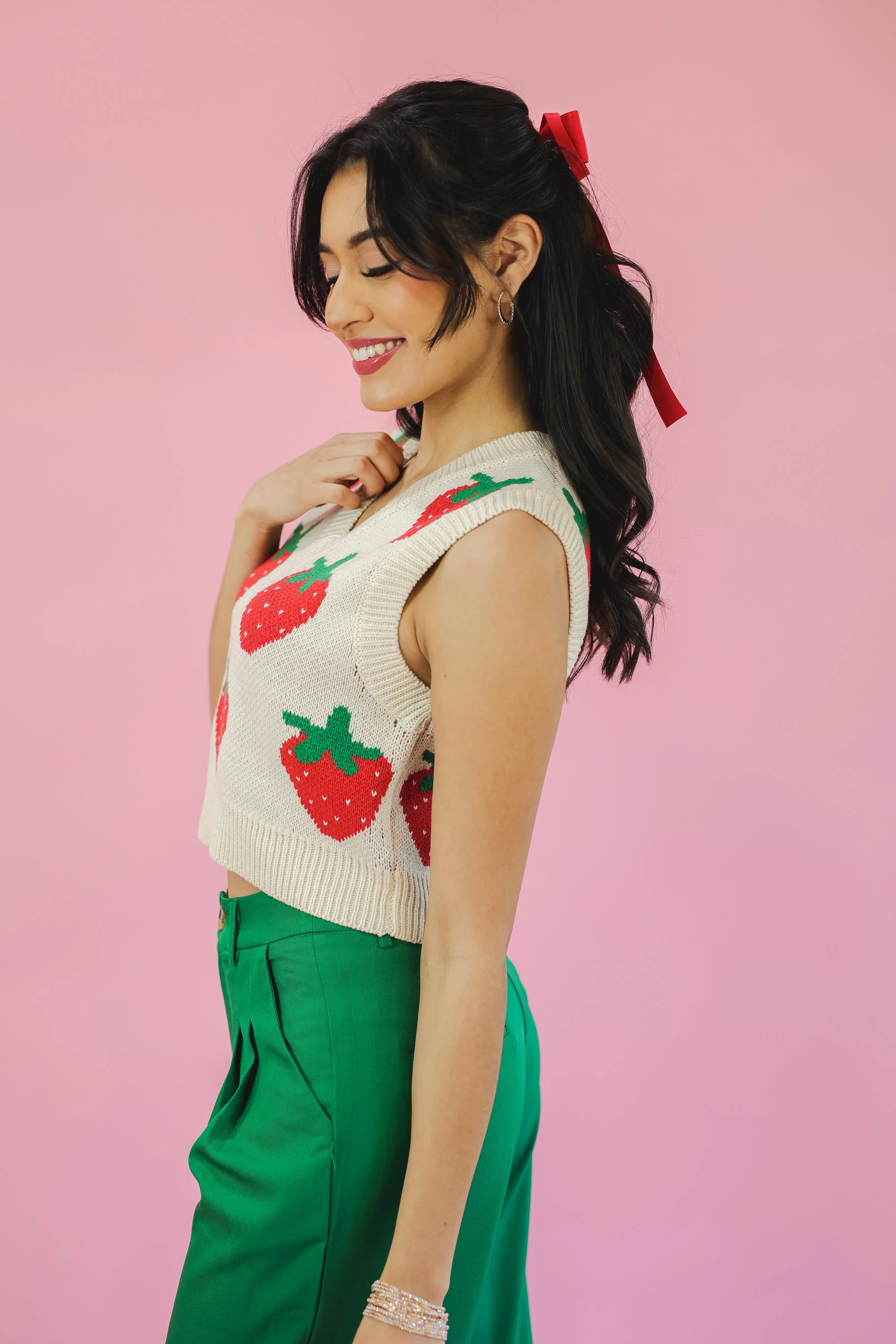 Strawberry Patch Knit Vest - Ivory